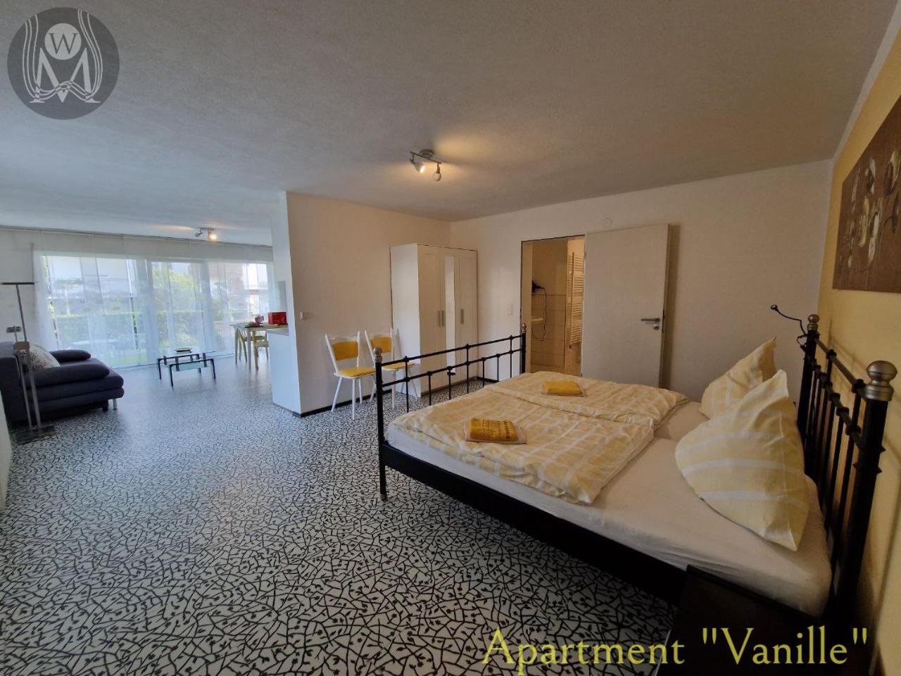Weingut Im Moselkrampen Apartment Еленц-Полтерсдорф Екстериор снимка