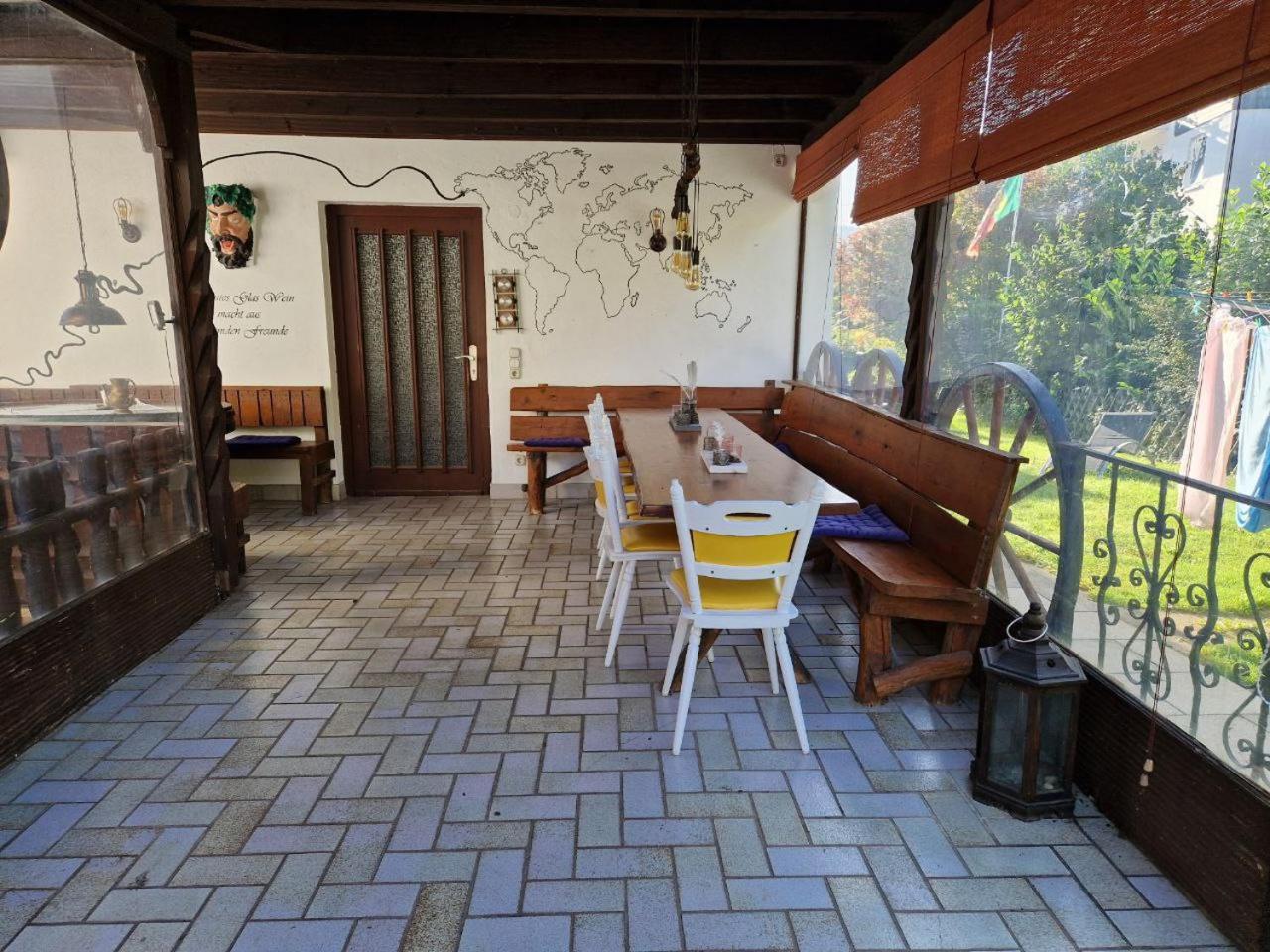 Weingut Im Moselkrampen Apartment Еленц-Полтерсдорф Екстериор снимка