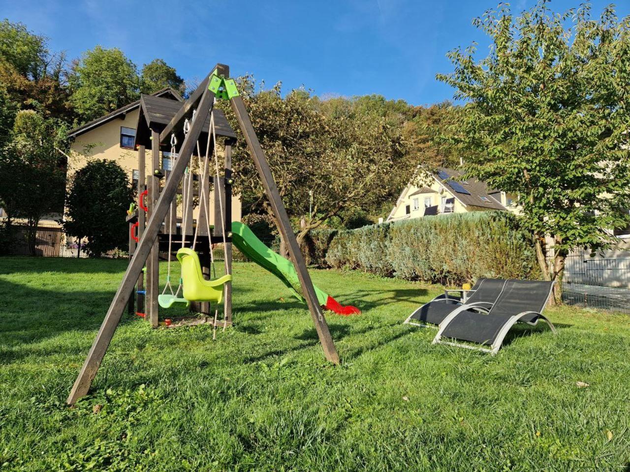 Weingut Im Moselkrampen Apartment Еленц-Полтерсдорф Екстериор снимка